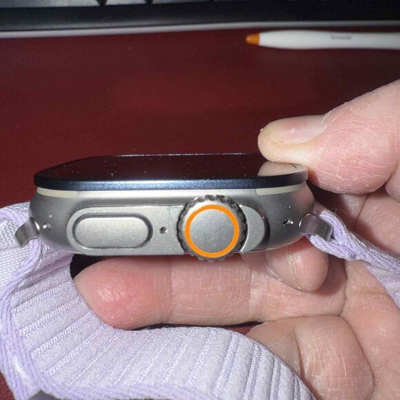 Apple Watch Ultra 2 [GPS + Cellular 49mm] Smartwatch with Rugged Titanium Case - Picture 5 of 8